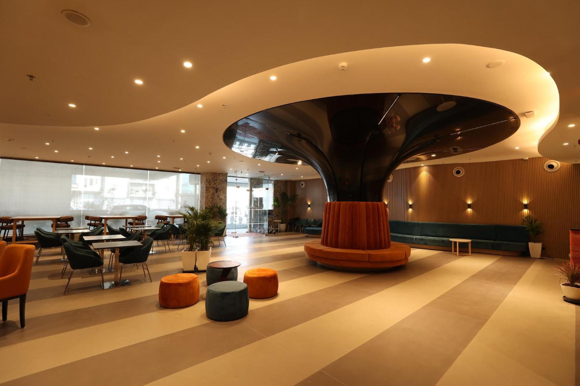 Holiday Inn Express & Suites Jaipur Gopalpura Exterior photo